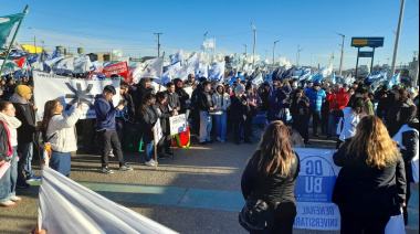Multitudinarias marchas en la provincia para defender a las universidades públicas