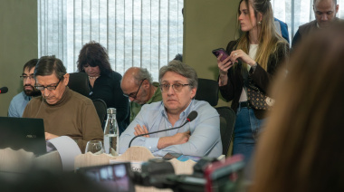 Espeche pidió abordar la regulación del transporte privado por plataformas digitales