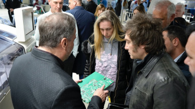 El Presidente Milei recorrió las instalaciones de Newsan y conoció su ecosistema de fabricación tecnológica