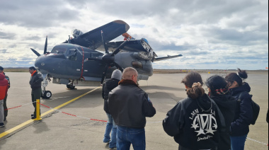 Miles de vecinos visitaron la muestra de la Aviación Naval