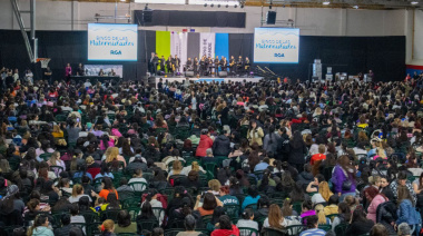 Más de 3.000 vecinas de Río Grande celebraron el “Bingo de las Maternidades” junto al intendente Martín Perez