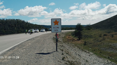 Se pintaron dos estrellas amarillas recordando a Olivia e Ignacio, muertos en incidente vial