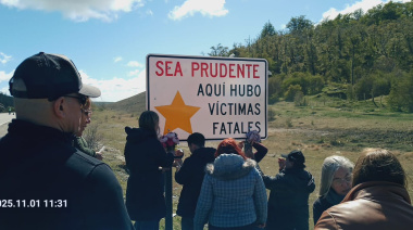 Se pintaron dos estrellas amarillas recordando a Olivia e Ignacio, muertos en incidente vial