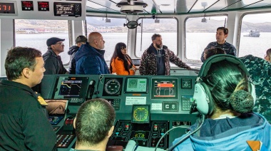 Legisladores la visitaron y reclaman derogar decreto de Macri