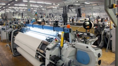 “De Mendiguren nos dio su compromiso que prontamente saldrá la resolución para garantizar la continuidad del sector textil”