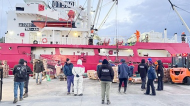 Abrieron las recámaras del buque Tai An en Ushuaia y encontraron un desastre ecológico