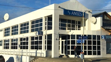 Trabajadores denuncian despidos y achicamiento de la ANSES