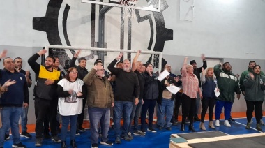 Se colmó el gimnasio de la UOM en la previa al Día del Trabajador y la Trabajadora