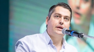 Martín Pérez criticó la repentina incorporación de un artículo que amenaza la industria de Tierra del Fuego