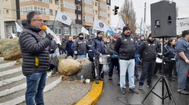 La UOM Río Grande concretó paro y numerosa movilización