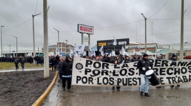 La UOM Río Grande concretó paro y numerosa movilización