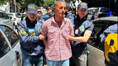 Tres años y medio de cárcel para el hombre que le arrojó un botellazo a Milei