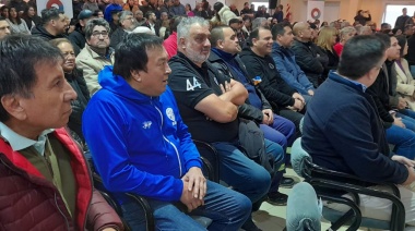 Importante presencia gremial en la firma del amparo colectivo