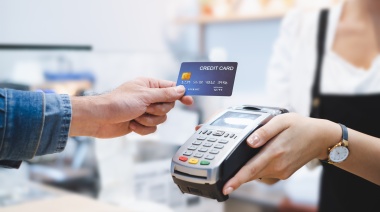 Cae el consumo: bajaron las ventas con tarjetas de crédito en mayo