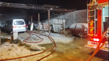 Incendio con pérdidas totales en vivienda con tres ocupantes