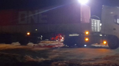 Chocó con un camión y se salvó de milagro