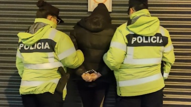Un hombre y una mujer fueron detenidos esta madrugada por intento de robo
