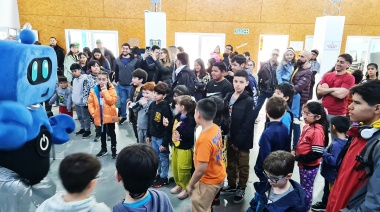 Gran participación de niños y niñas en la Kermés Tecnológica