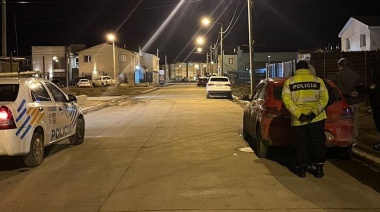 Borrachos, fueron detenidos cuando intentaban robar en un supermercado