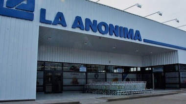 Se quiso llevar dos vinos sin pagar de La Anónima y quedó detenido