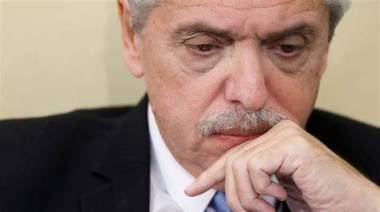 Guzmán dijo que la cuarentena se prolongó porque "hacía más fuerte al Gobierno"