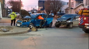 Accidente en Moyano y 9 de Julio: Dos vehículos involucrados y varias personas heridas
