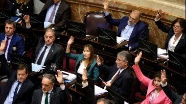 “Si hay plata para los trolls de la SIDE también hay plata para los jubilados, docentes y estudiantes”, dijo Cristina López