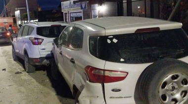 Alcoholizado se llevó puestos a dos autos