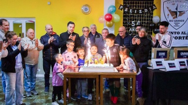 El Municipio de Río Grande entregó equipamiento informático al Club Sportivo en su 56° aniversario