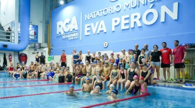 Con deportistas de toda la provincia se realizó el primer campus de natación en Río Grande