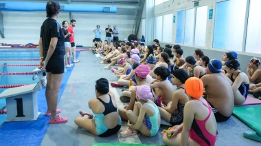 Con deportistas de toda la provincia se realizó el primer campus de natación en Río Grande