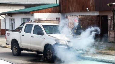 Otra camioneta se autoincendió en Río Grande