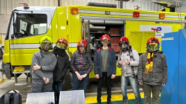 Alumnos de ingeniería de la UTN visitaron la planta de Total Austral