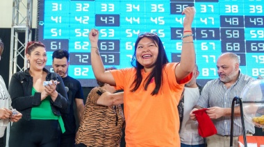 Con una Casa del Deporte colmada se llevó a cabo el bingo “Mes de las Maternidades”