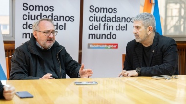 Gobierno y la UNIR española entregarán 150 becas a docentes para capacitaciones