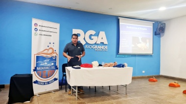 Reconocido médico brindó importante capacitación en Río Grande