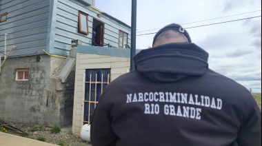 Operativo antidroga en Río Grande: armas, cocaína y dos detenidos incomunicados