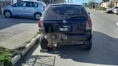 Choque en el barrio Mutual con una mujer herida