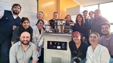Estudiantes del Cent 35 participaron en capacitación sobre liofilización de alimentos en la UTN