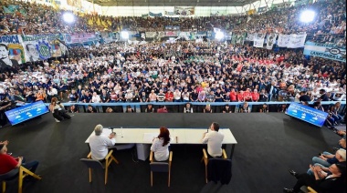 Delegación de la UOM Río Grande en el acto con Cristina