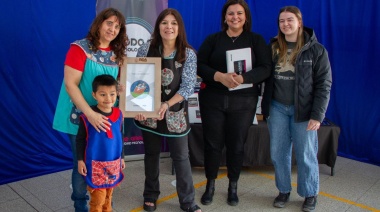 El Municipio de Río Grande aportó equipamiento tecnológico al Jardín 21 y Escuela 4