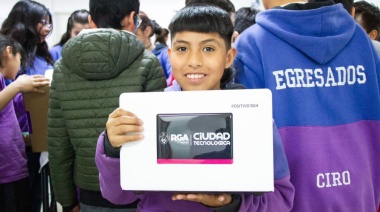 El Municipio de Río Grande aportó equipamiento tecnológico al Jardín 21 y Escuela 4