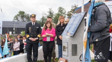 El Gobierno de la provincia acompañó el recibimiento de la ‘Expedición homenaje al Submarino ARA San Juan’