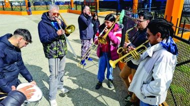 Emotivo recibimiento de la delegación fueguina de La Araucanía