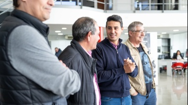 Se entregaron los primeros seis autos 0km a remiseros de Río Grande