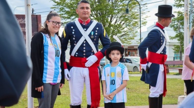 Tolhuin recibió la visita del Regimiento de Infantería 1 Patricios en el día de la Soberanía Nacional