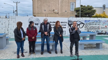 Hoy quedó inaugurado el mural en homenaje a Osvaldo Bayer
