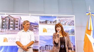 Se realizó el primer sorteo de lotes con servicios para docentes, policías y personal de salud