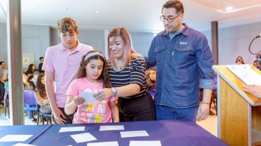 Se realizó el primer sorteo de lotes con servicios para docentes, policías y personal de salud