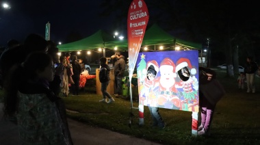Tolhuin dio inicio a las festividades con el encendido del árbol navideño
